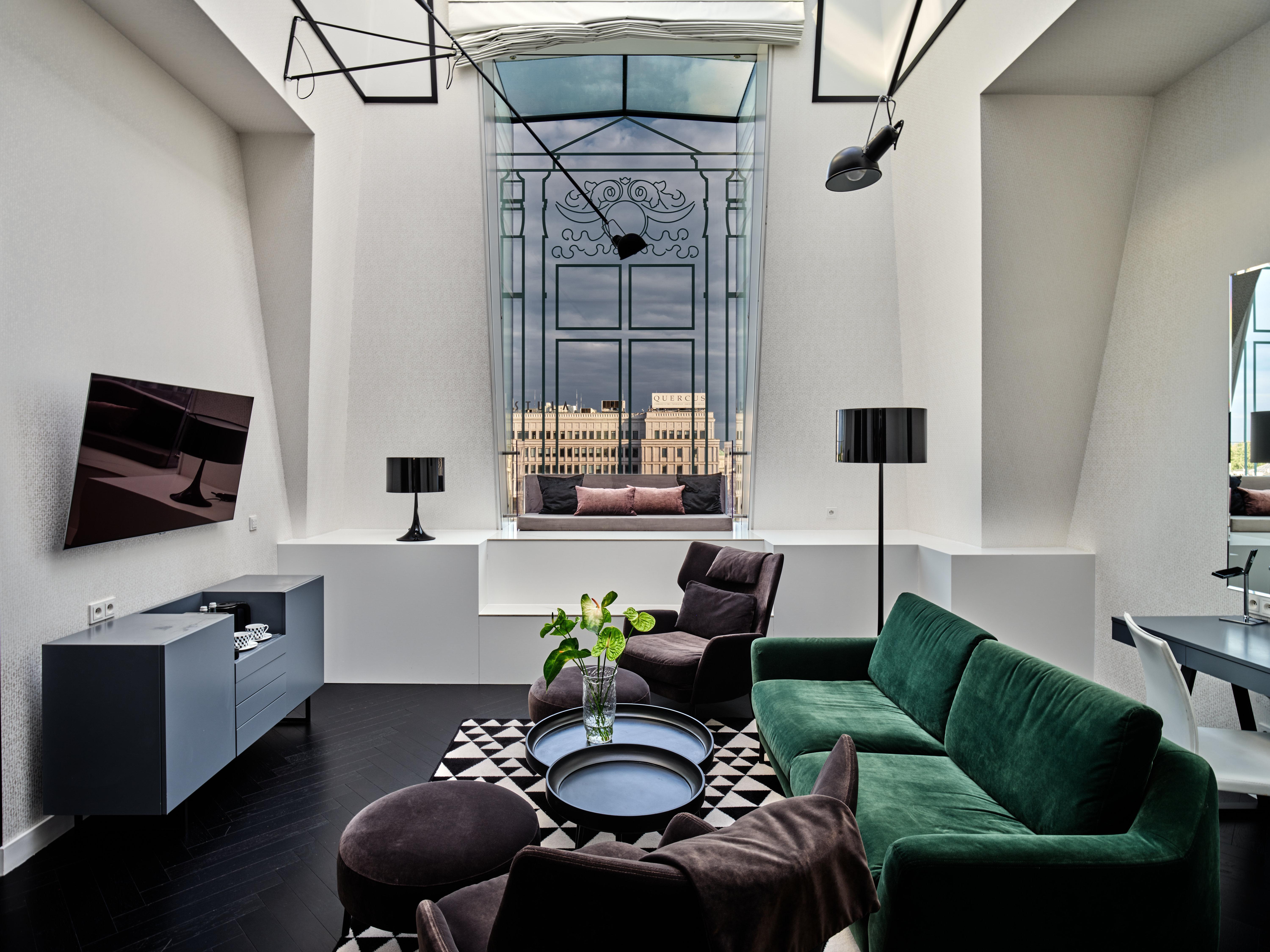 Hotel Indigo Warsaw Nowy Swiat By Ihg Bagian luar foto