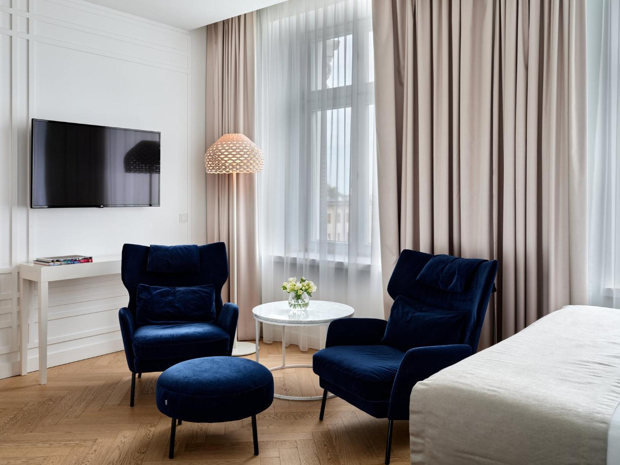 Hotel Indigo Warsaw Nowy Swiat By Ihg Bagian luar foto