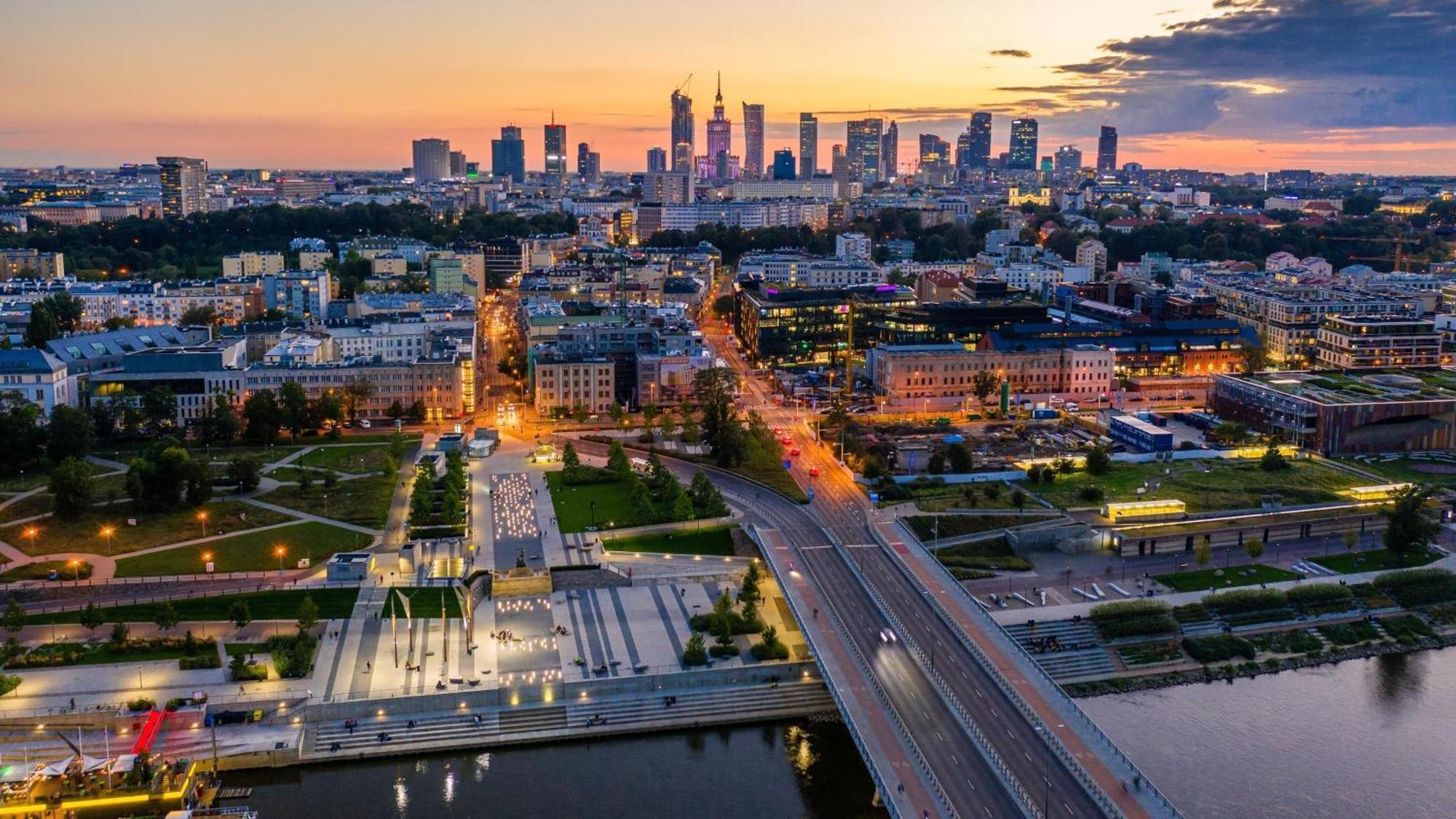 Hotel Indigo Warsaw Nowy Swiat By Ihg Bagian luar foto